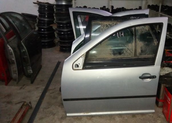 İçel SEAT ATECA çıkma yedek parça_GOLF 4 sol ön kapı